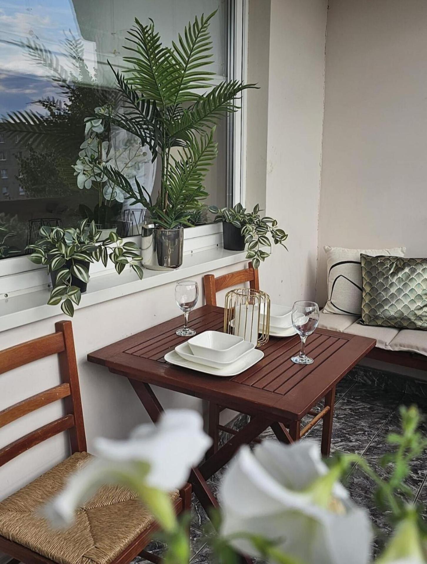 Apartment In Zyrardow 10Min To Suntago Luaran gambar